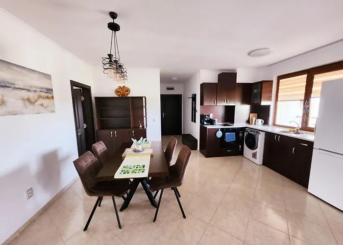 Апартхотел Famagusta Antoniya Ахелой